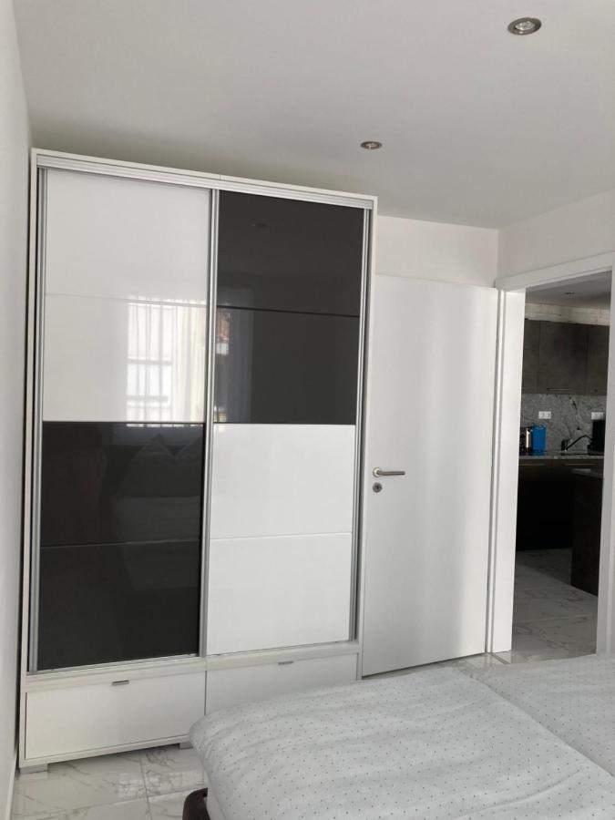 Swiss Luxury Apartment Mosonmagyarovar Exterior photo