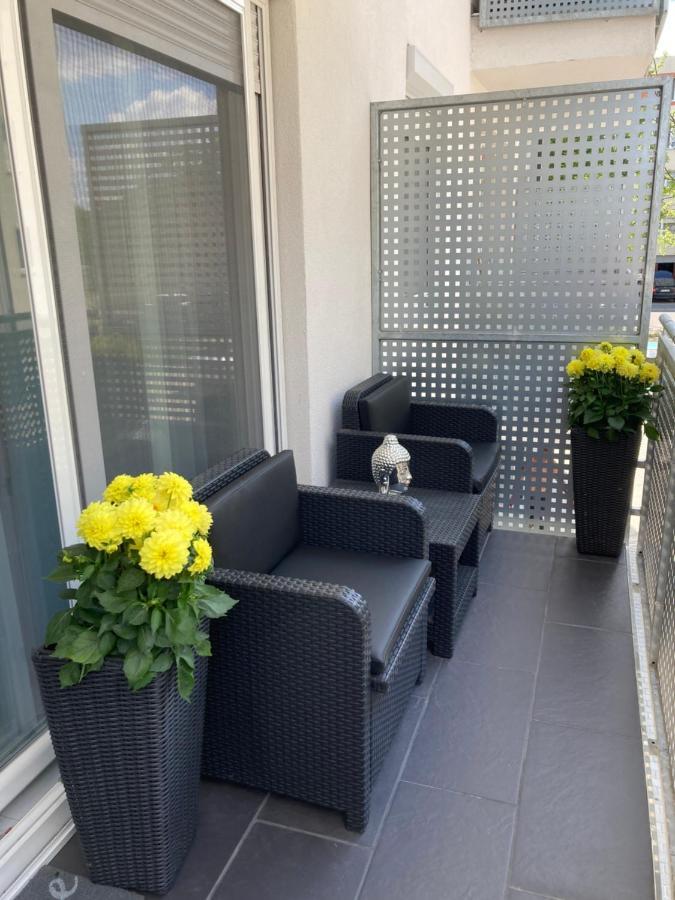 Swiss Luxury Apartment Mosonmagyarovar Exterior photo